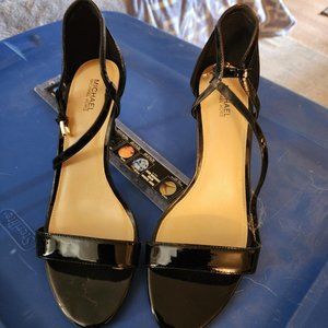 Michael Kors Simone Mid Sandal Black Patent 8.5